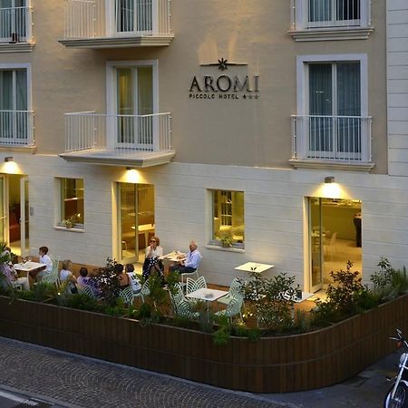 Aromi Piccolo Hotel Salò Buitenkant foto